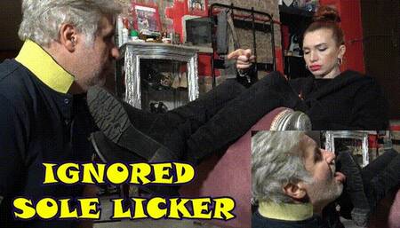 LADY SCARLET - IGNORED SOLE LICKER mobile
