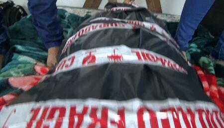 PAWG'S DUO FART DOMINATION SLAVE PART 1 BY SCARLET WHITE , BABI VENTURA AND CLEOPATRA CAM BY DANI FULL HD