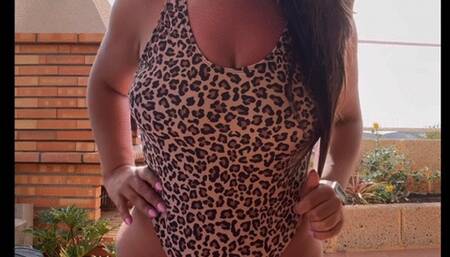 POV ass kissing, worship and Stinkfaces (leopard print thong)