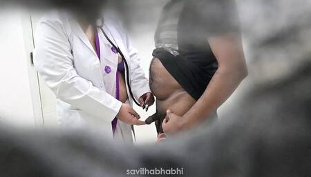 Lucky patient got a beautiful doctor to satisfy his sexual desires in a clinic
