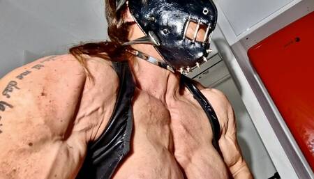 BDSM MASKED ULTRA RIPPED BENDING INTIMIDATION GRUNTING PUMPED MUSCLES CHEST PECS BICEPS VEINY HUGE NECK SOLO FEMALE BIG CLIT GLUTES HAMSTRINGS BIG CLIT VIEW RED LIPS GREEN EYES SUPER RIPPED VEINY CONDITION 2 WEEKS COMPETITION FBB OUT HORY ALPHA TIMES!