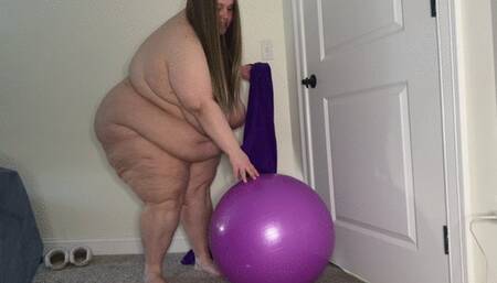 SSBBW Fat Chat Fully Nude Sitting On Ball