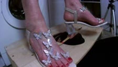 Human tongue shoe shine machine 7 cam2 FHD AVI