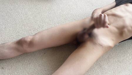 Japanese guy enjoys intense masturbation and cums on his body