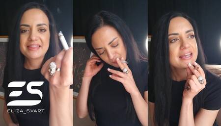 Chainsmoking Q&A: Smoking two Marlboro red 100 while answering to 19 smokey questions