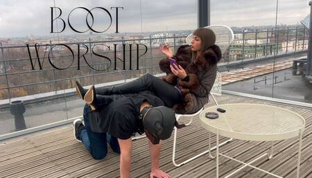 Goddess Siyana Voice’s Rooftop Throne: Footrest Devotion