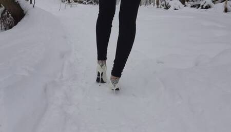 high heels destruction, nando muzi high heels wrecked, broken high heels, shoes ruined