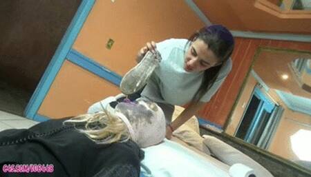 Dirty Shoes and Spitting by Princess Lola # SD MOBILE - Girls Fetish Br