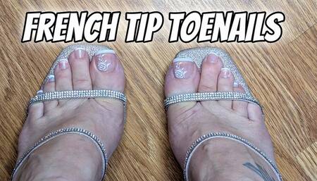 French Tip Toenails