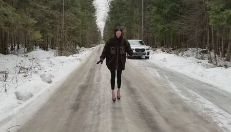 Platform on ice, platform shoes on ice, wedgies on ice, sliding heelless