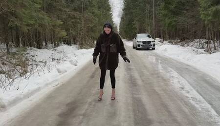 high heels mules on ice, high heels on ice, sliding mules on ice, slippery high heels