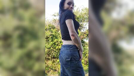 Public cum: countryside pussy play makes me squirt