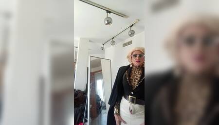 Blonde in Glassses