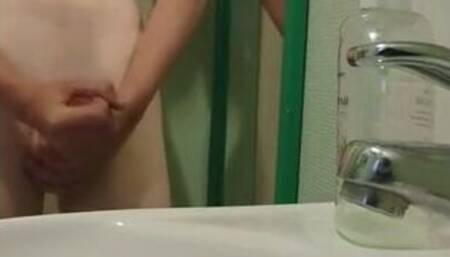 Big Cock Twink Amateur Masturbates on Webcam