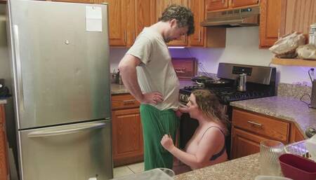 MILF fucked in the kitchen cookin fried chicken