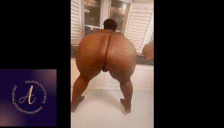 Too Luxurious Bussy Smashdown Farts and Queefs!! Smaller Mp4