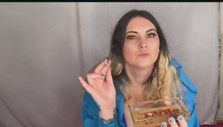 BBW whore just loves chain smoking her strawberry cigarettes