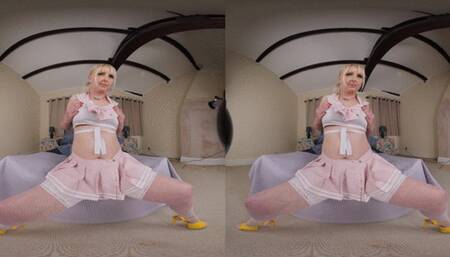 Tracey Lain dragon toy VR