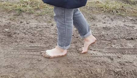 icy muddy barefoot walking, walk in mud barefoot, muddy feet, dirty feet, girl in mud, frozen feet