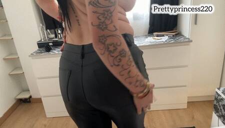 squashed farts in leather pants