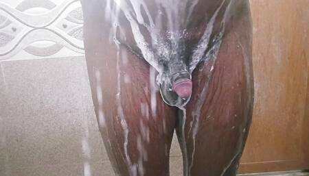 Solo cum in shower
