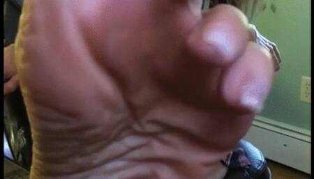 TEACHER INSTRUCTS STUDENT ON HIS FETISH