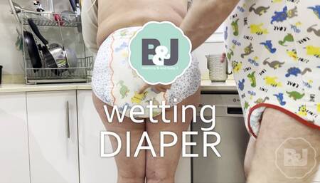 Wetting diaper