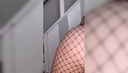 LilyBay73 masturbating