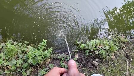 Long Pissing to the Water Makes Water Bubbly