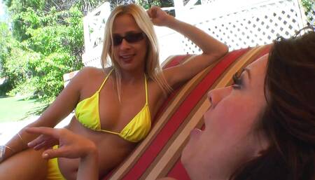 Alexa Jordan and Roxanne Hall are hot lesbians putting on a