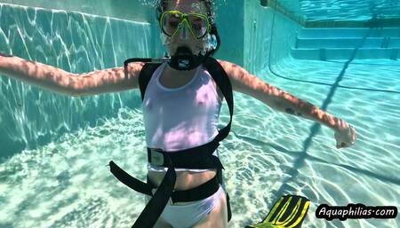 Aquaphilias- Neji- She learns to SCUBA in her Pajamas