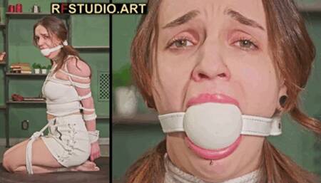 Tilda - Elegant Rope Doll - Keeling Bondage and Huge BallGag on Turntable (FULL HD MP4)