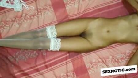 Skinny Teen Rubs Her Pussy – Sri Lankan Solo Webcam Show