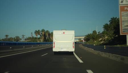 Swamebus Arrives in Tenerife