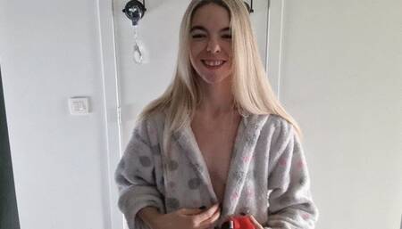 Slutty angel can not escape her selfbondage