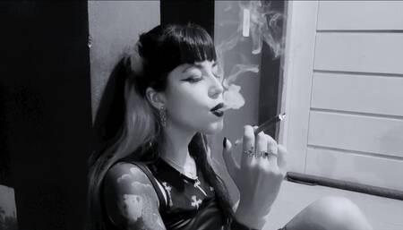 Smoking a cigar on full moon