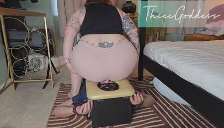 ThiccGoddess Time-Training Her Seat
