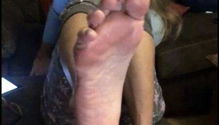 PLAYFUL SOLES AND TOES RUBBING