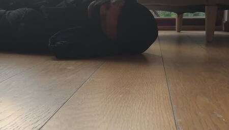 I crush his head under my dirty Converse !