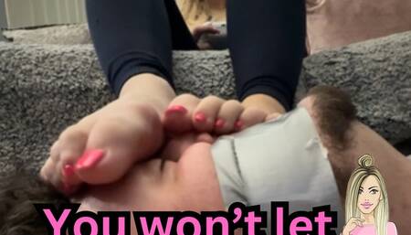 You won’t let me game!? | Foot Smelling & Smothering
