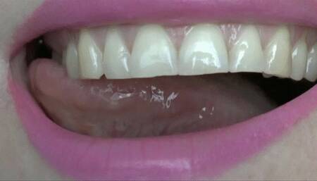 Let the bears feel azor sharp edges of your perfect teeth MP4 HD 720p