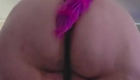 Ssbbw princess shakes her ass with her brand new tail
