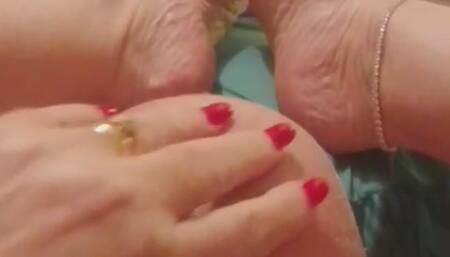 Nicola gets Cuckold to clean up her Cum filled Pussy