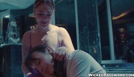 Siri Dahl seduces vulnerable Lexi Luna and licks her delicious pussy