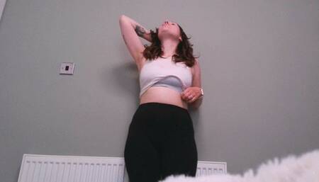 Cleaning the Giants Sweaty Body