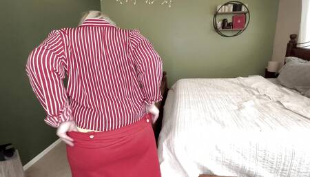 POV: Stepmommy Teaches You About Sex Using Toys to Show You How to Make Her Cum