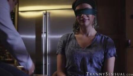 Daddy Draven Navarro pays TS Janie Blade with dick for missed birthday