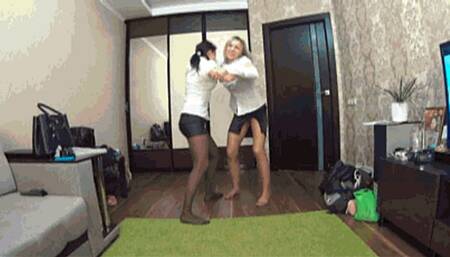 CATBALL FIGHT IN PANTYHOSE TILL CUM 2