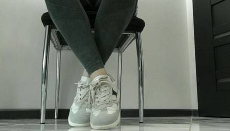 Her foot scent was really strong MP4 HD 720p