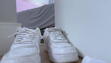 Under the door Cuckold POV 3